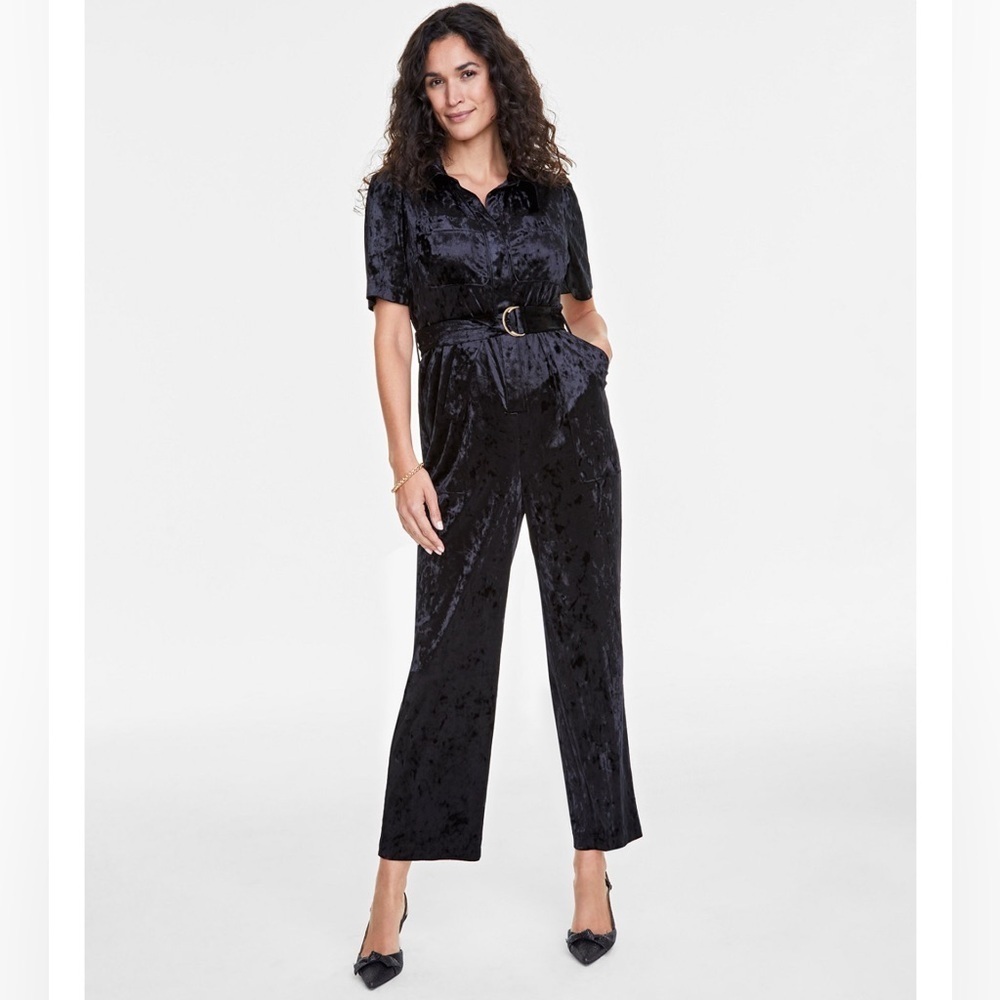 On 34th Women's Velvet Short-Sleeve black Jumpsuit/size L